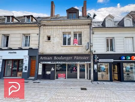 immeuble 15 pièces 400 m²