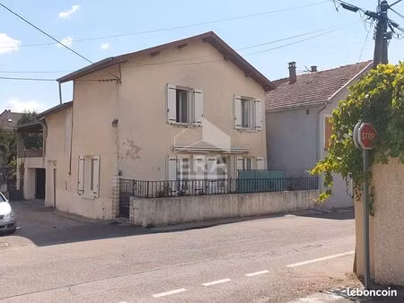 maison 3 pièces 60 m²
