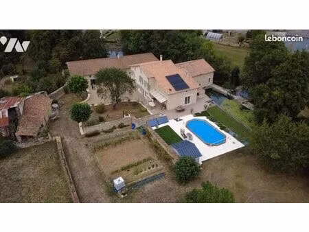 maison 260 m² exoudun