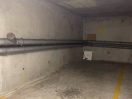 parking à louer