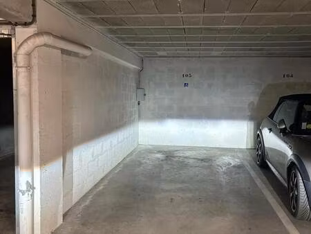 parking à louer