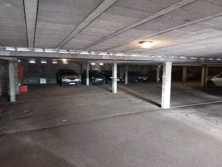 parking à louer