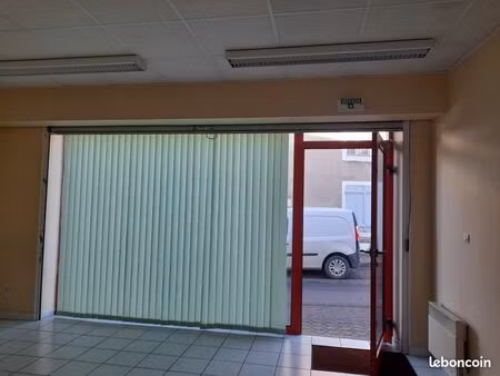 local commercial à louer