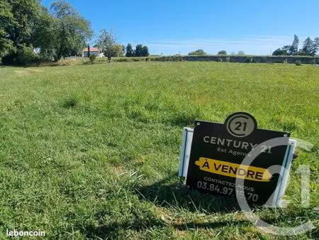 terrain 1 824 m² montbozon