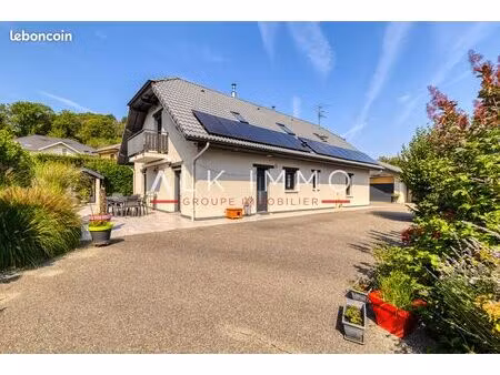 maison 6 pièces 225 m²