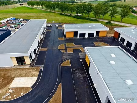 local d'activité 455 m²