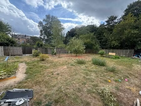 exceptionnel terrain de fond à côté du shopping de woluwe