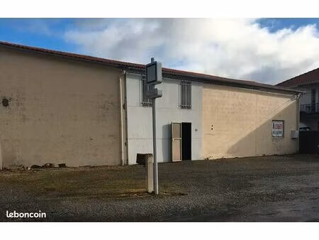 185 m² entrepot - local d'activité