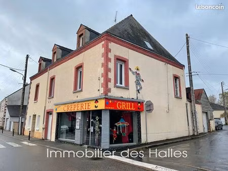 maison 9 pièces 219 m²