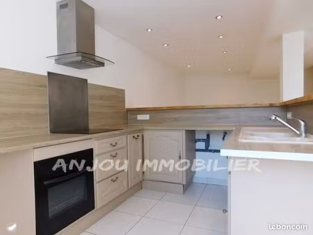 maison 10 pièces 235 m²