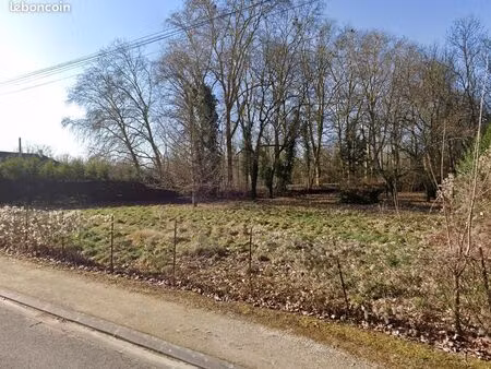 terrain 115 m² clérey