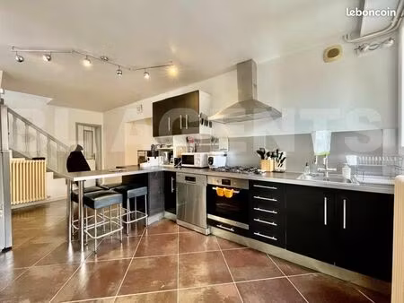 maison de village 3 pièces 80 m²