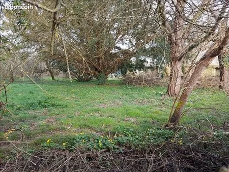 terrain 1 160 m² saint simon de bordes