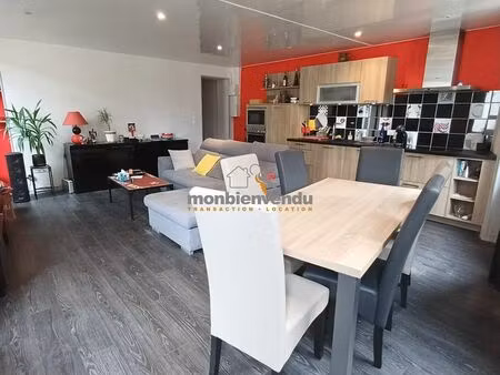 immeuble 232 m² vic-sur-cère