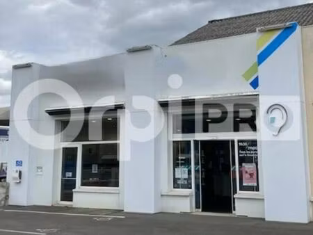 local commercial 145 m²