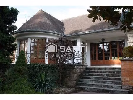 propriété 8 pièces 434 m²