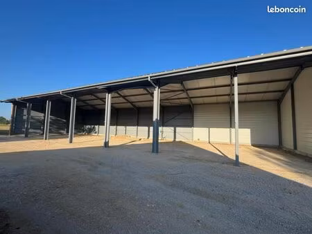 parking 50 m² vacquiers