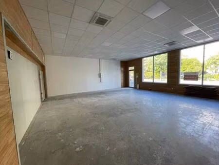 local commercial à louer