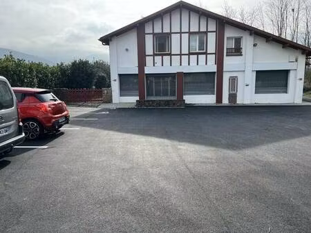 local commercial à louer