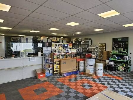 local commercial à louer