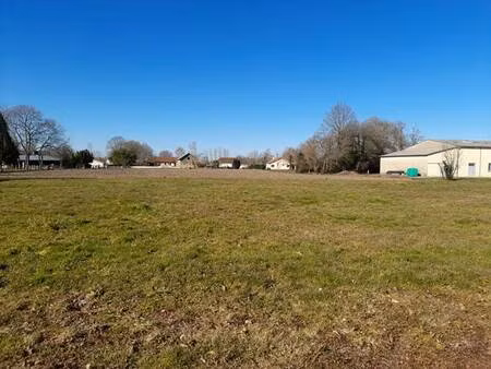 terrain constructible viabilisé à vendre