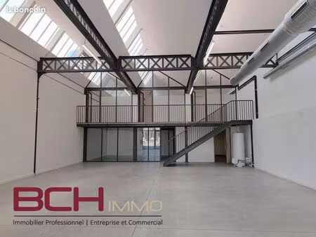 local bureaux 234 m²