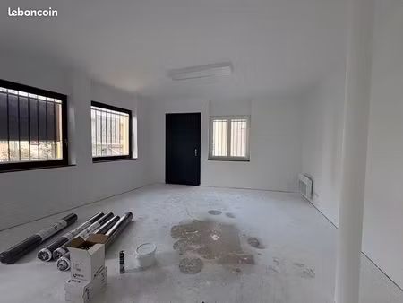 bien-être  bureaux  santé 28 m² le puy-en-velay