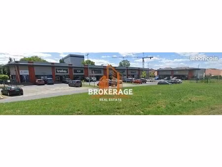 local commercial 254 m² pringy