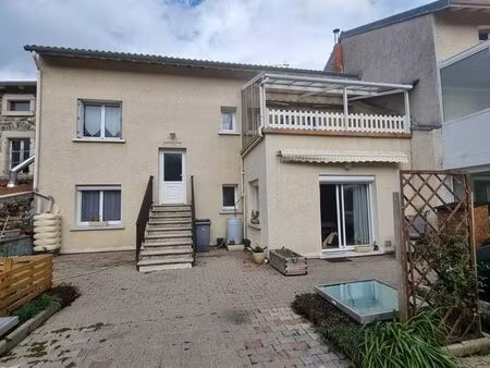 immeuble 360 m² laussonne