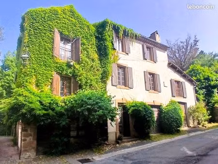 propriété 12 pièces 270 m²