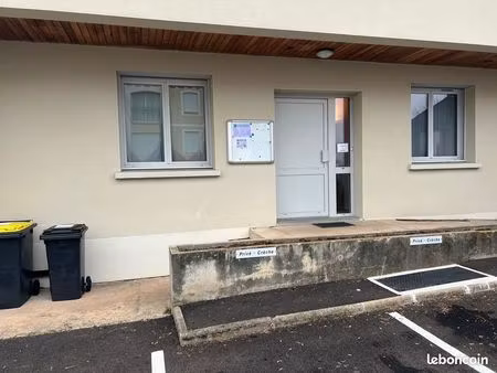 local profesionnel montcenis