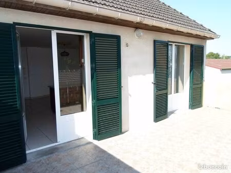 très beaux f3 en duplex avec grande terrasse