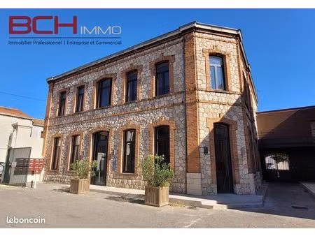 bureaux 352 m²