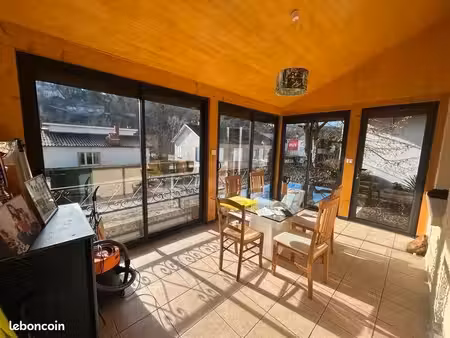 maison de ville 6 pièces 121 m²
