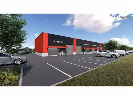 local d'activité 767 m²