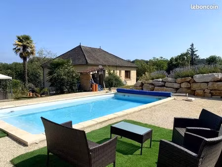 propriété 7 pièces 180 m²