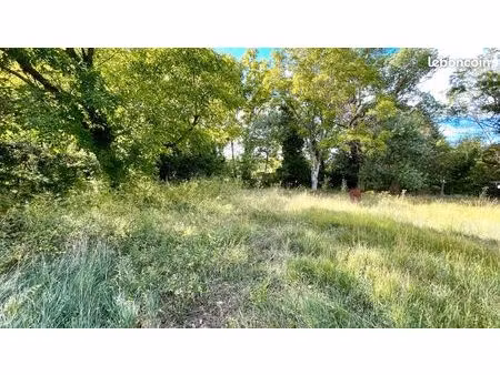 terrain 798 m² entraigues sur la sorgue