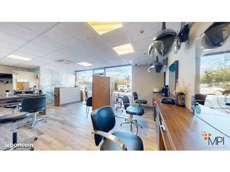 fonds de commerce  salon de coiffure 58 m² breal sous montfort