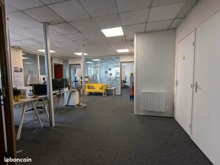 bureaux 165 m²