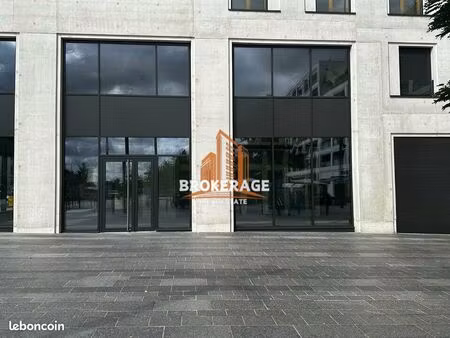 local commercial 231 m² châtenay-malabry