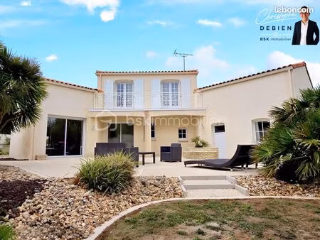 pavillon 6 pièces 165 m²