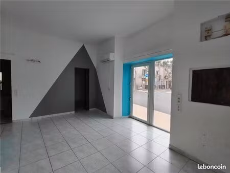 local 40 m² tulette