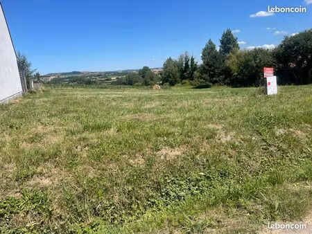terrain 1 200 m² marquise