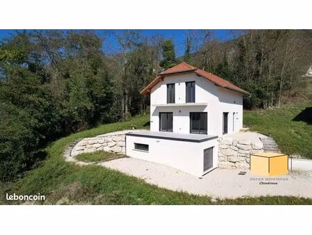 maison 5 pièces 95 m²