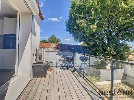 très bel appartement greasque 3 pièce(s) 66 m2 avec terrasse et places de parking