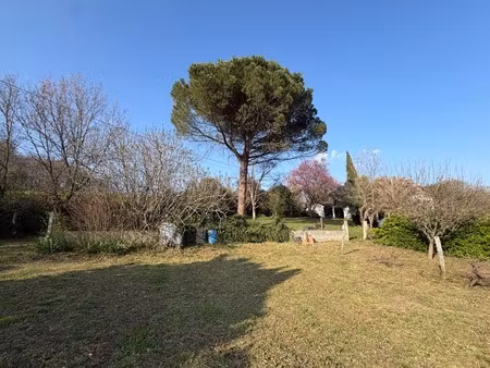 terrain viabilisé de 920 m² à mauzac  à 15 min au sud de toulouse  dans un environnement c