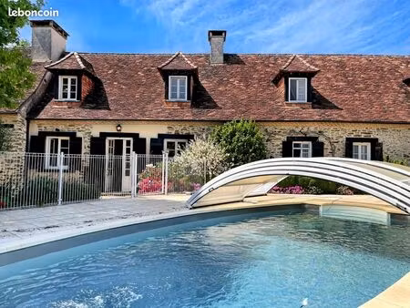 propriété 11 pièces 266 m²