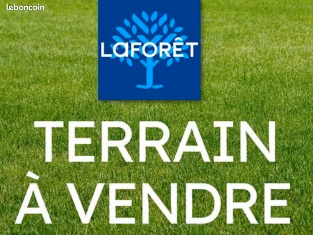 terrain 1411 m² attiches