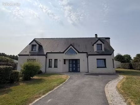 maison 11 pièces 245 m²