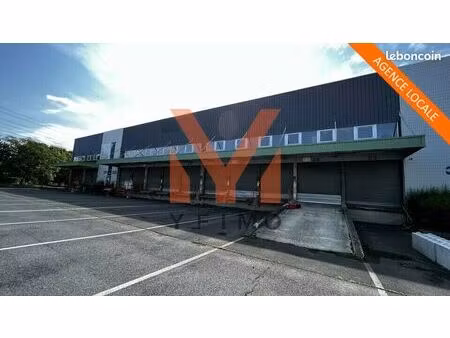 local d'activité 3 204 m²